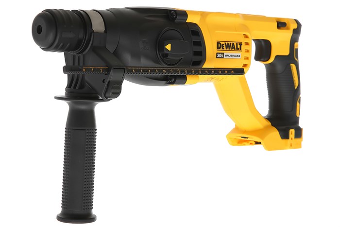 may-khoan-be-tong-pin-dewalt-dch133n-kr-18v11-700x467